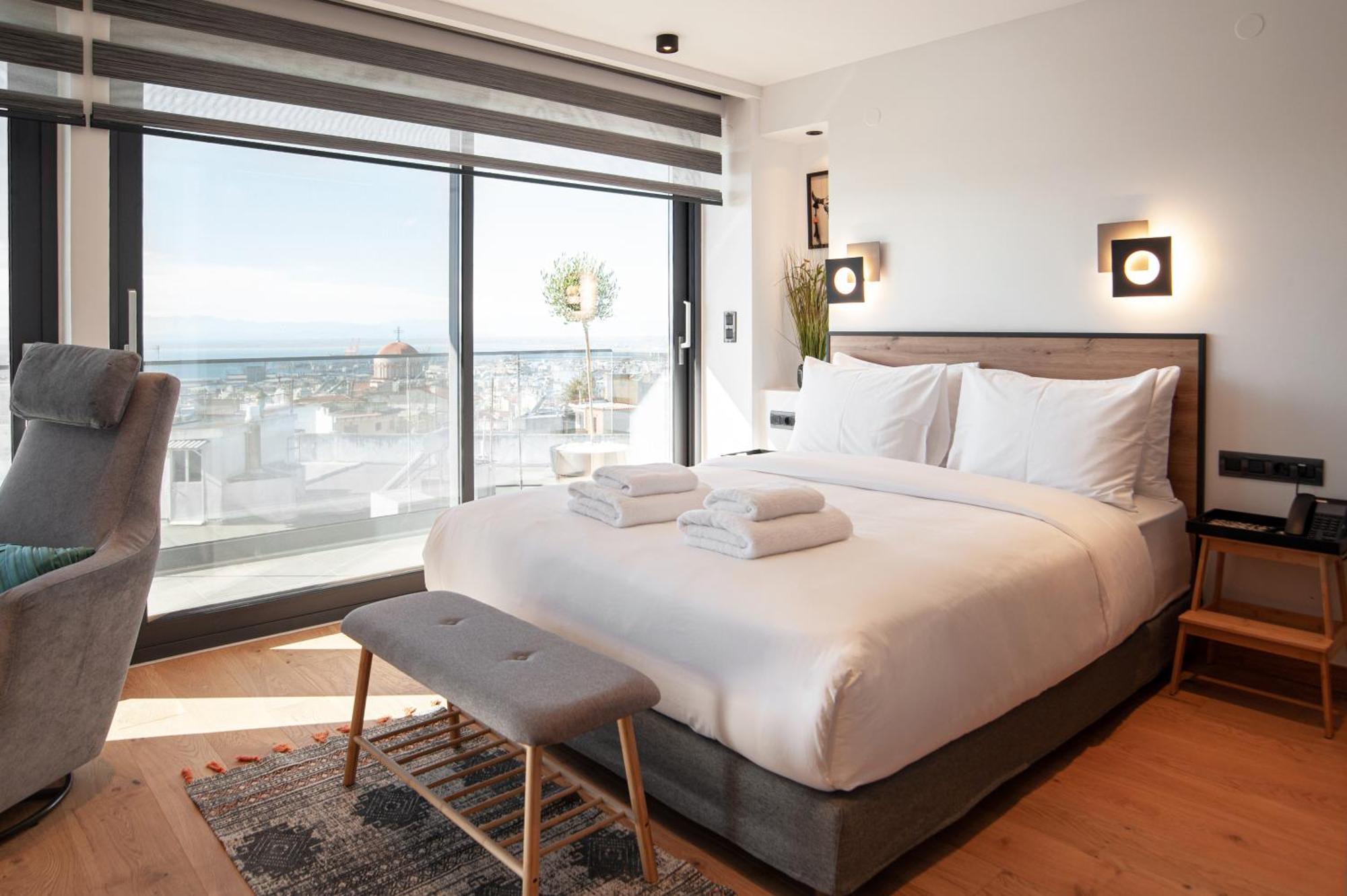 Sigma Suites Hotel Tesalonika Bagian luar foto
